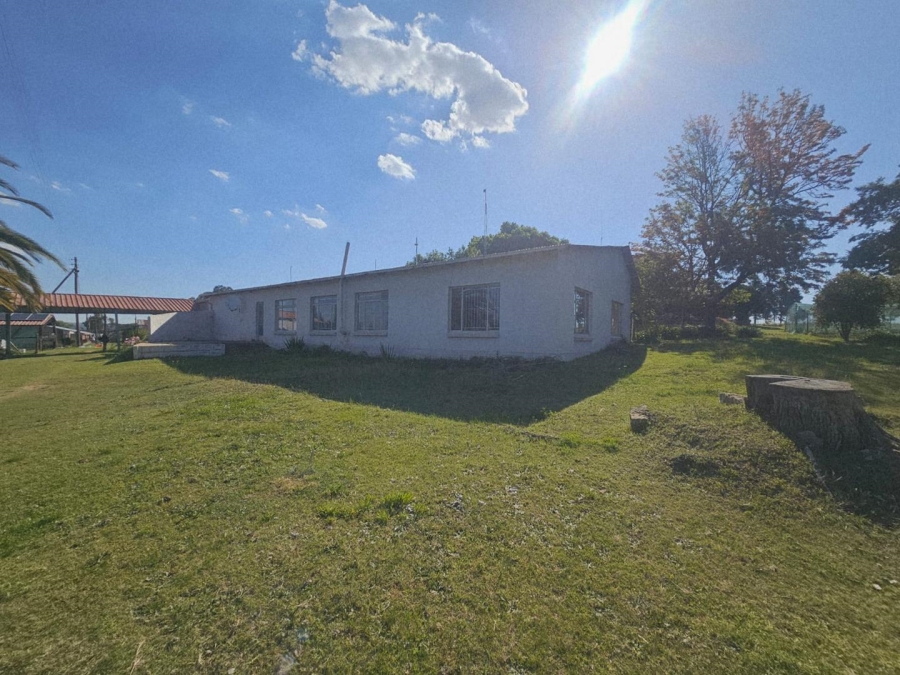 17 Bedroom Property for Sale in Ladybrand Free State